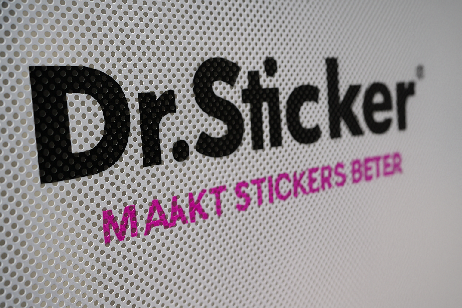 Onewayvision sticker voorbeeld 3